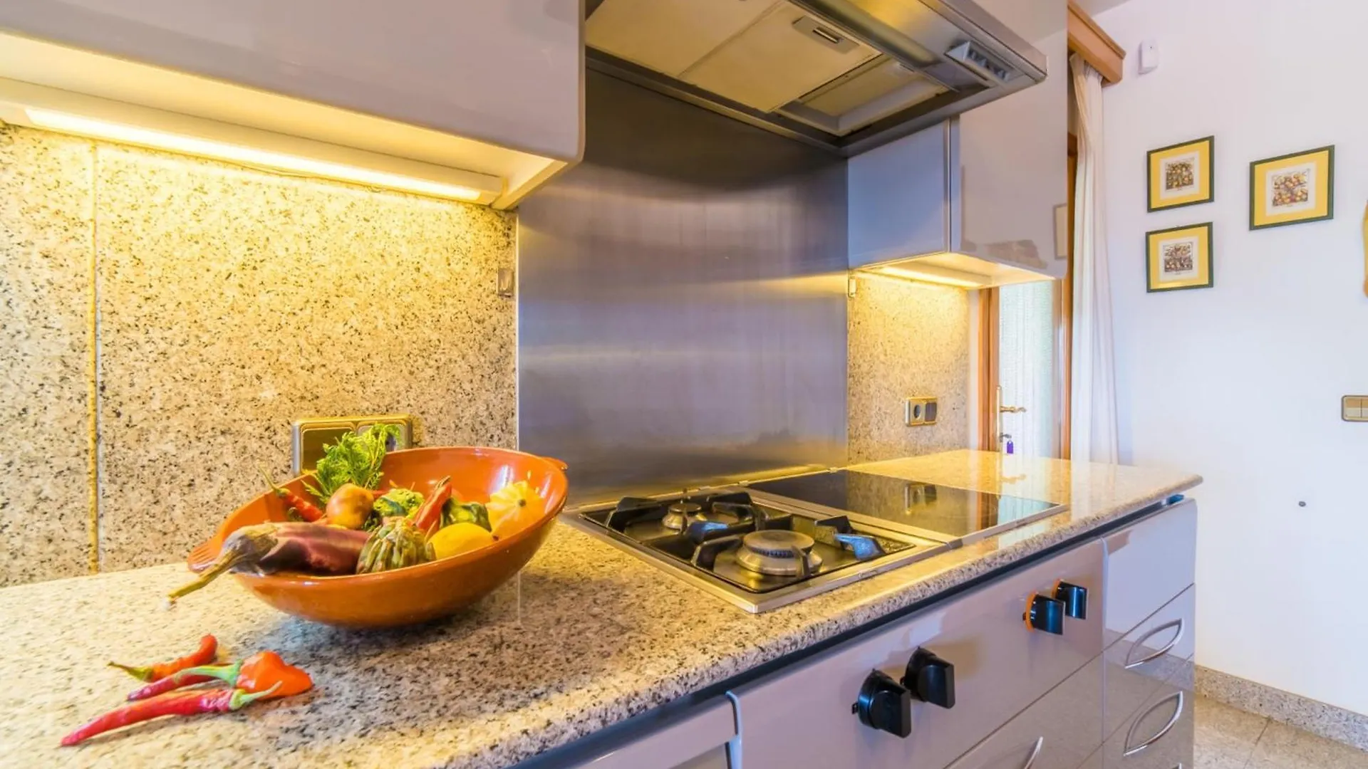Rural Finca In Mallorca Es Bosquet With Pool İspanya